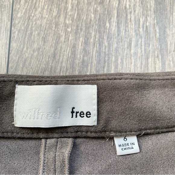 Aritzia Wilfred Free Centinela Mini Skirt Faux Suede Button Grey Size 6 - Picture 7 of 12